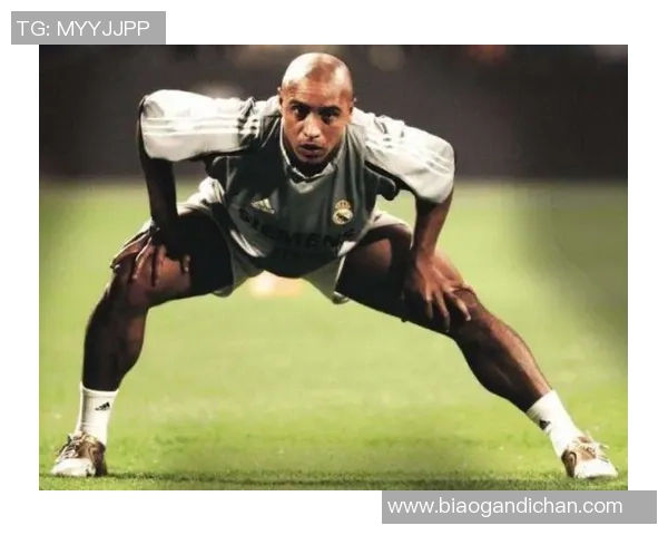 脖子纹蝴蝶的足球明星背后故事与成就揭秘