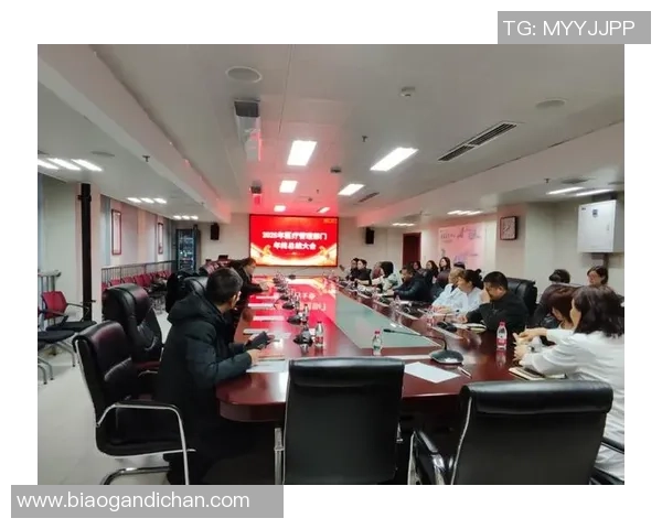 重庆足球队与西安足球队赛后复盘速度对比分析与战术探讨