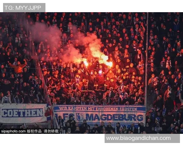 路人意外邂逅足球明星瞬间共同分享激情与梦想的美好时刻